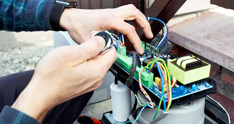 Automatic Driveway Gate Repair in Fort Lauderdale, FL