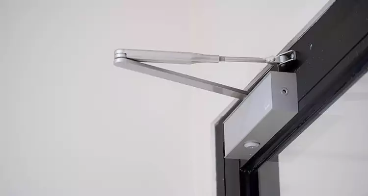 Screen Door Closer Installation in Fort Lauderdale, FL