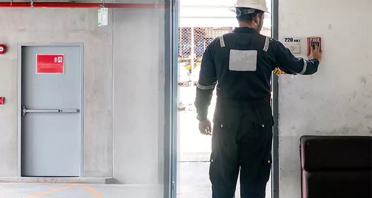 Emergency Fire Exit Door Repair in Fort Lauderdale, FL