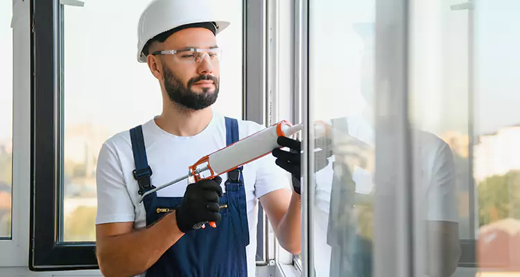 Retractable Screens Repair for Patio in Fort Lauderdale, FL