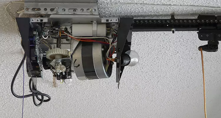 Garage Door Motor Replacement in Fort Lauderdale, FL
