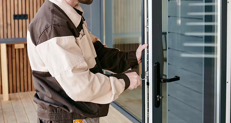 Fix Patio Screen Door Rollers in Fort Lauderdale, FL