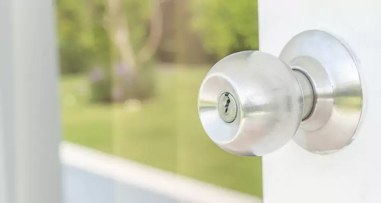 Patio Door Mechanism Jammed in Fort Lauderdale, FL