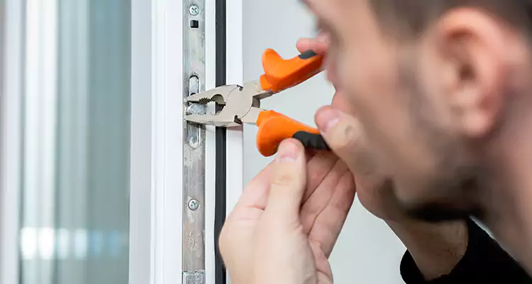 Patio Door Latch Repair in Fort Lauderdale, FL