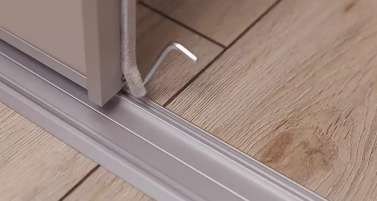 Squeaky Sliding Door Repair in Fort Lauderdale, FL