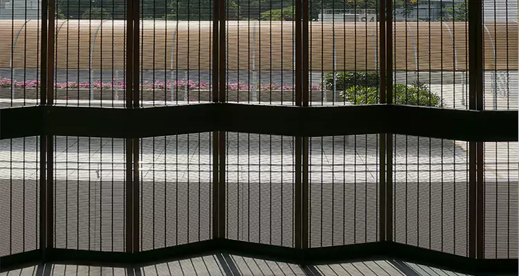 Front Screen Door Repair in Fort Lauderdale, FL