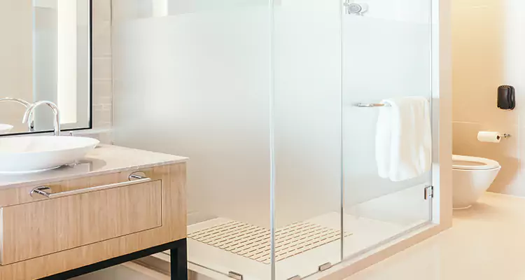 Expert Shower Door Fix and Repair in Fort Lauderdale, FL