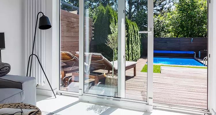 Fixing A Sliding Screen Door Roller in Fort Lauderdale, FL
