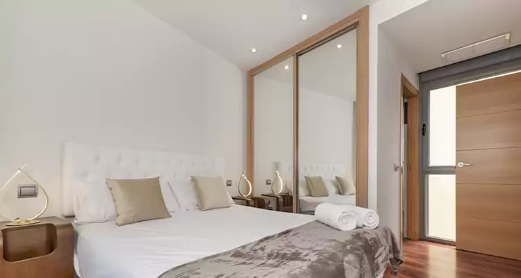 Sliding Wardrobe Door Mirror Replacement in Fort Lauderdale, FL
